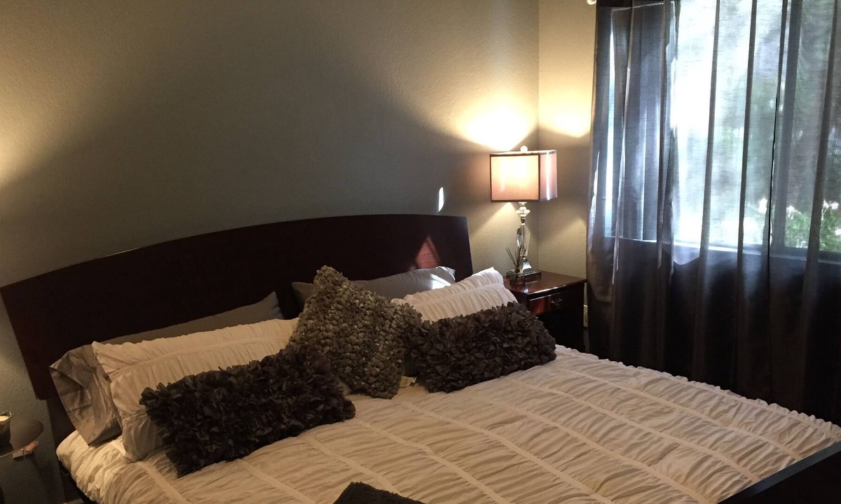 Central Scottsdale Condo | 1 bedroom Luxury Vacation/Executive Condo