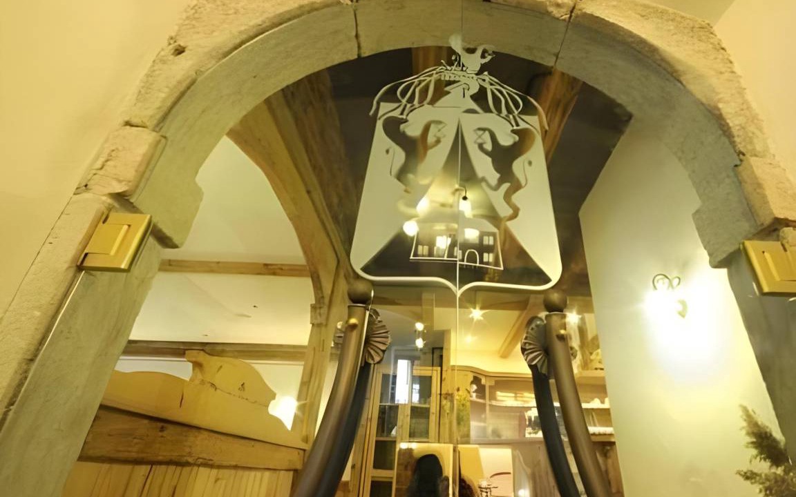Flavon Bed & Breakfast | 100 m² Bed and breakfast ∙ 6 bedrooms ∙ 24 guests