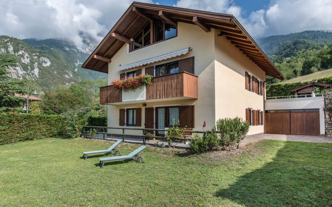 Dorsino Apartment | 115 m² Apartment ∙ 3 bedrooms ∙ 7 guests