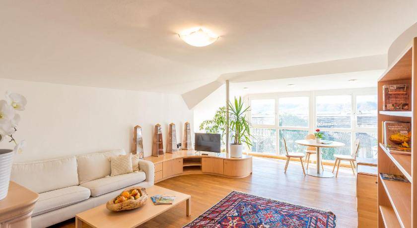 Terlano Apartment | 120 m² Apartment ∙ 3 bedrooms ∙ 7 guests