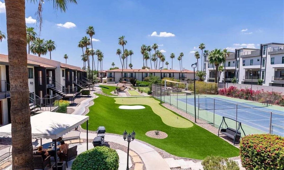 New Papago Parkway Apartment | 124Bike, Hike, Explore – Adventure-Ready 1BR in Gated Community!
