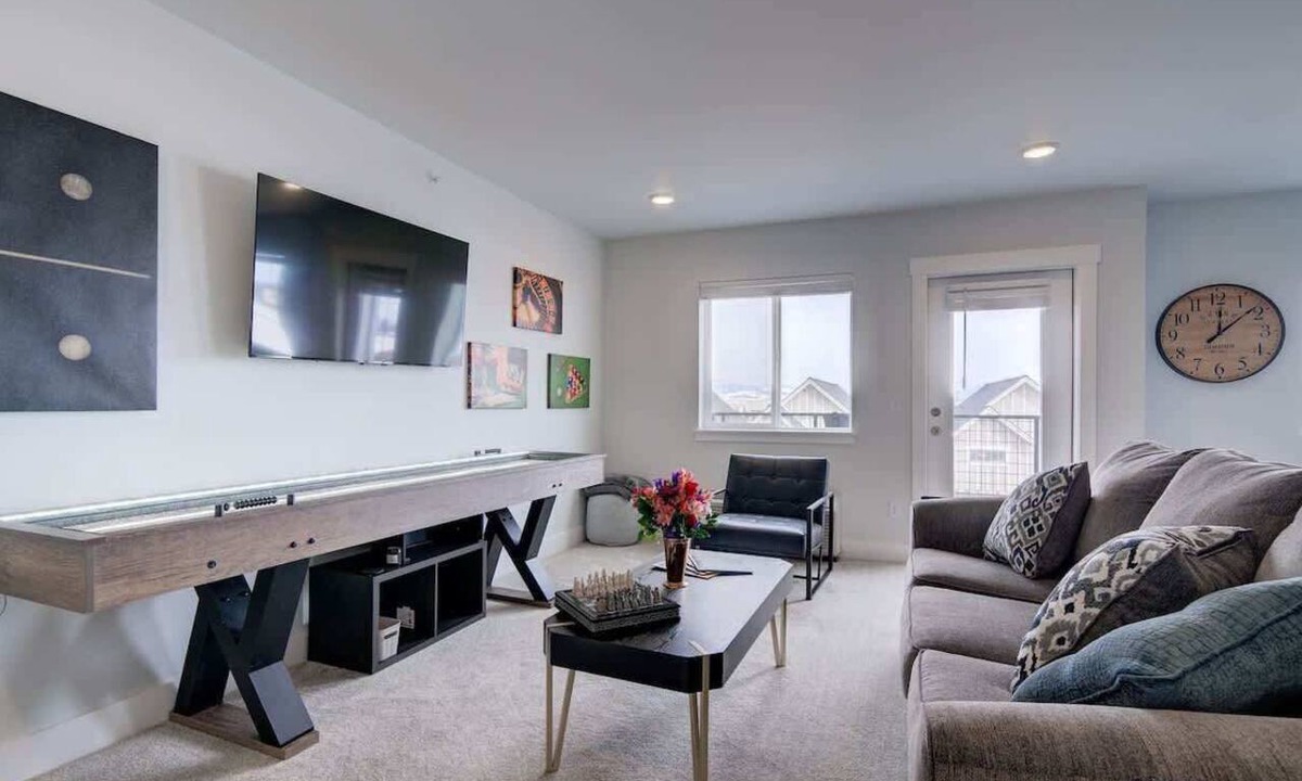 Bozeman Condo | 2 Adjoining Condos Rent Together