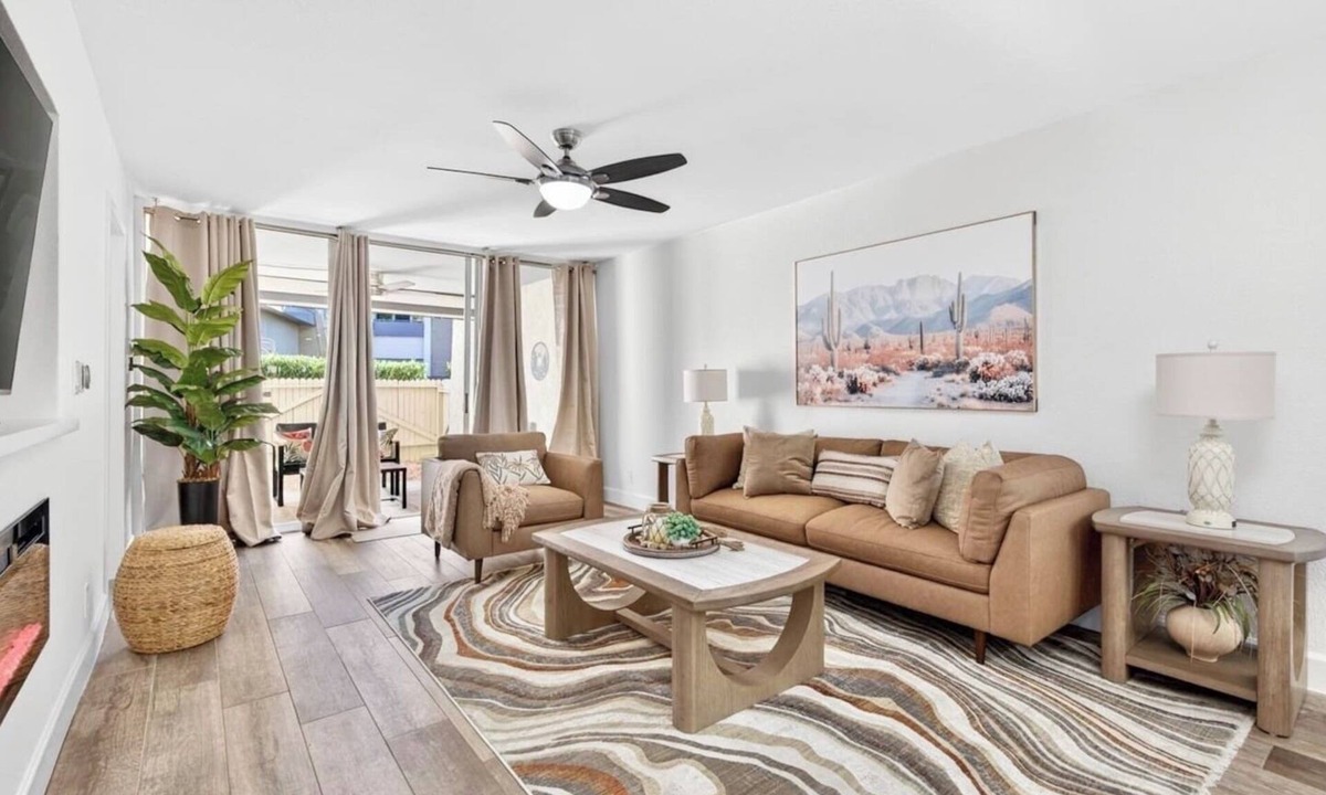 South Scottsdale Condo | 2 bedroom 1st floor condo near Scottsdale Old Town