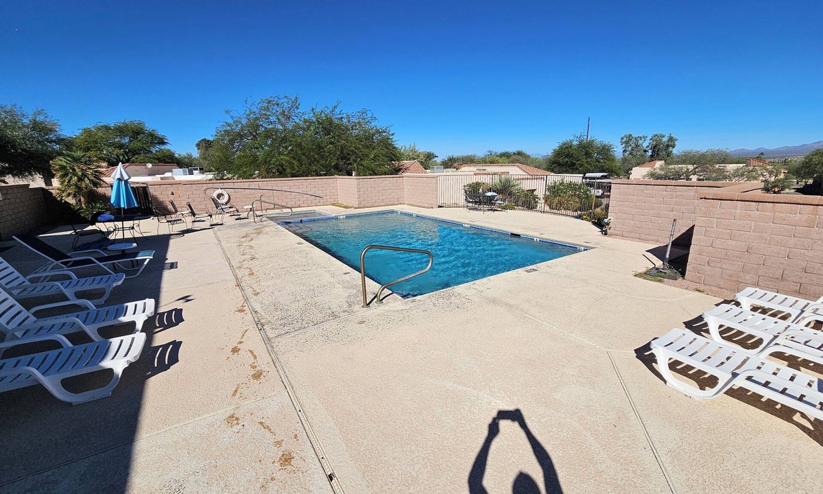 Springpointe Condo | 2-bedroom condo in peaceful Green Valley with AC, Pool and Hot Tub. Parking