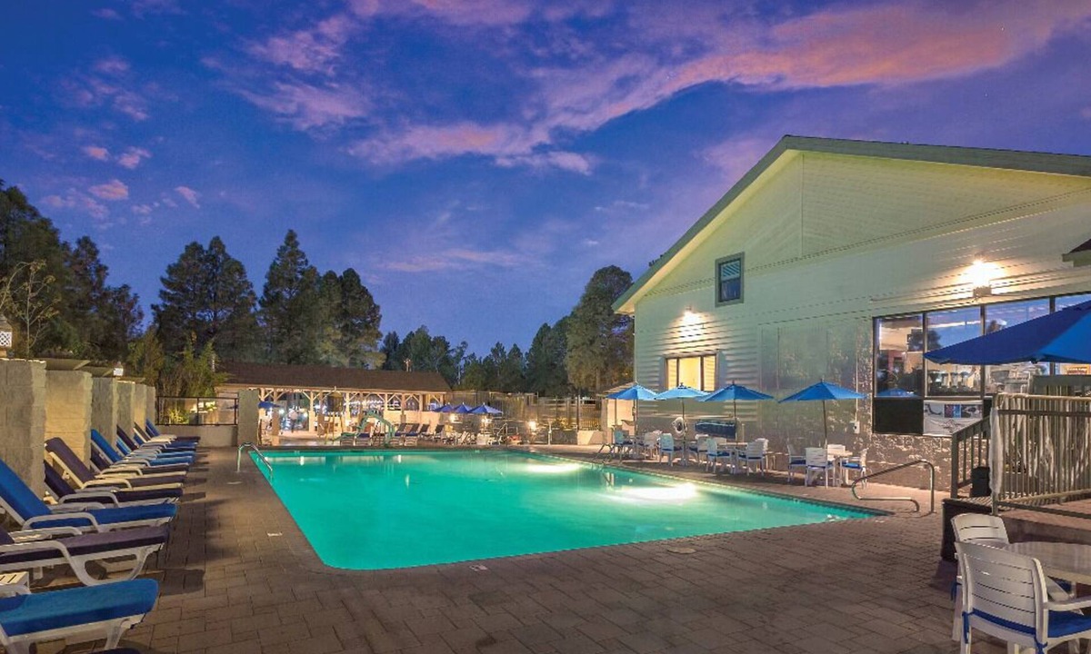 Flagstaff Resort | 2 Bedroom Condo, Sleeps 6, Full Kitchen, Golf, at Wyndham Flagstaff Resort!