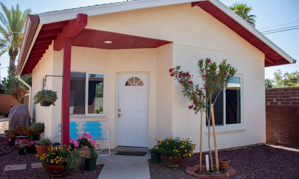 Duffy Cottage | 2-bedroom independant cottage in mid-Tucson, near Rincon HS, TMC and St. Josephs