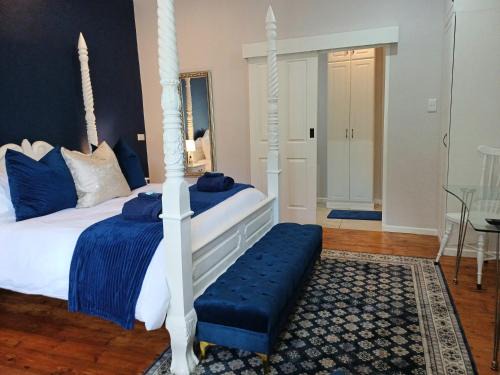 Hilton Apartment | 2 Seconds Avenue