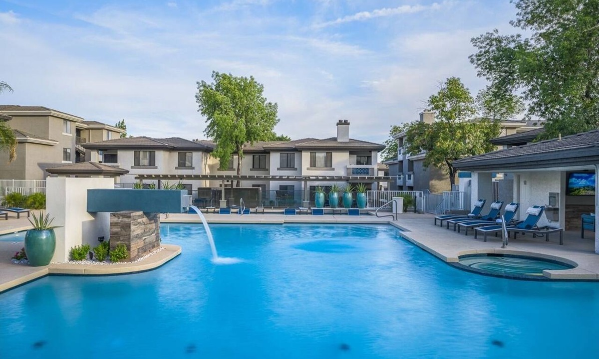 Kierland Condo | 3 Bedroom/2 Bath Condo in Kierland - Close to Dining, Shops & Golf