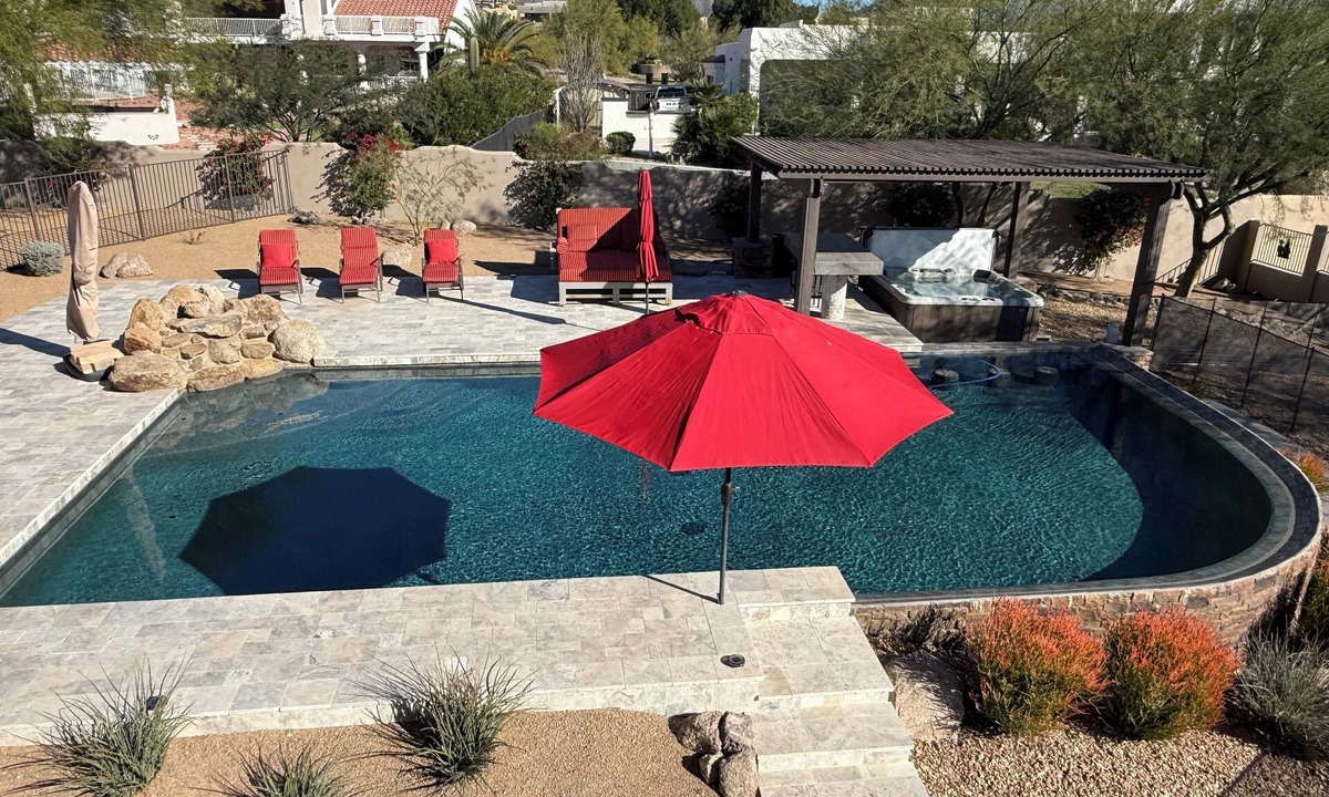 County Island House | 3-Bedroom Luxury Home Mesa, AZ, Private Pool, Hot Tub & Putting Green/Golf