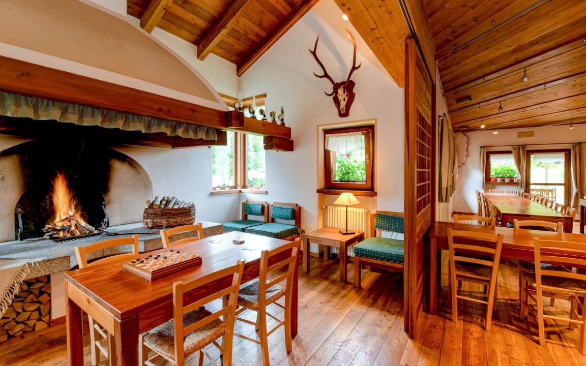 Giustino Ski Chalet | 300 m² Chalet ∙ 8 bedrooms ∙ 21 guests