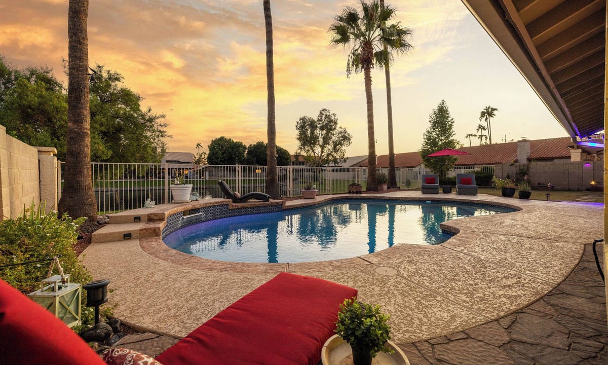 Arrowhead Ranch House | 3BR Heated Pool in Arrowhead Ranch