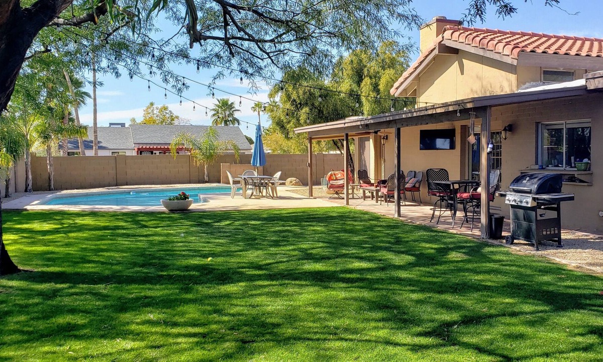 Scottsdale House | 4 Bedroom, 3 bath with Hot Tub, Putting Green, Practice Net 1 mile from WM Open