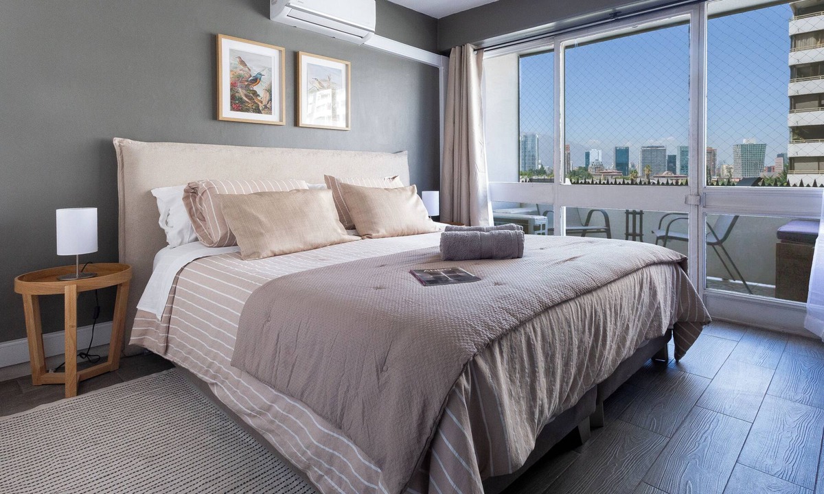 Santiago Apartment | 4 Bedrooms, with excellent location in Las Condes