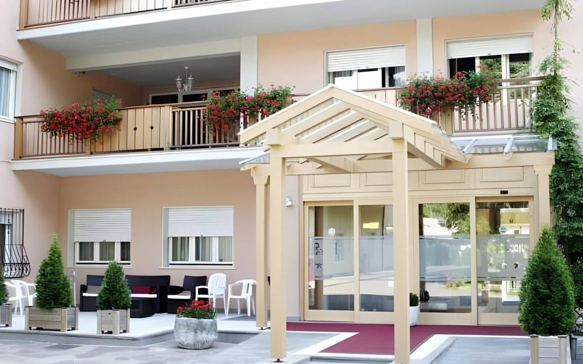 Cavalese Hotel | 40 m² Hotel ∙ 4 guests