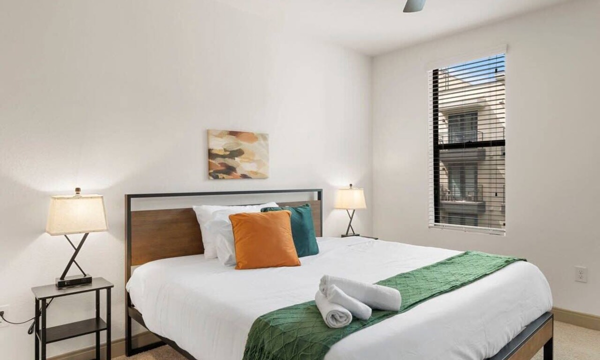 Tempe Apartment | 4BR TWO Modern CozySuites