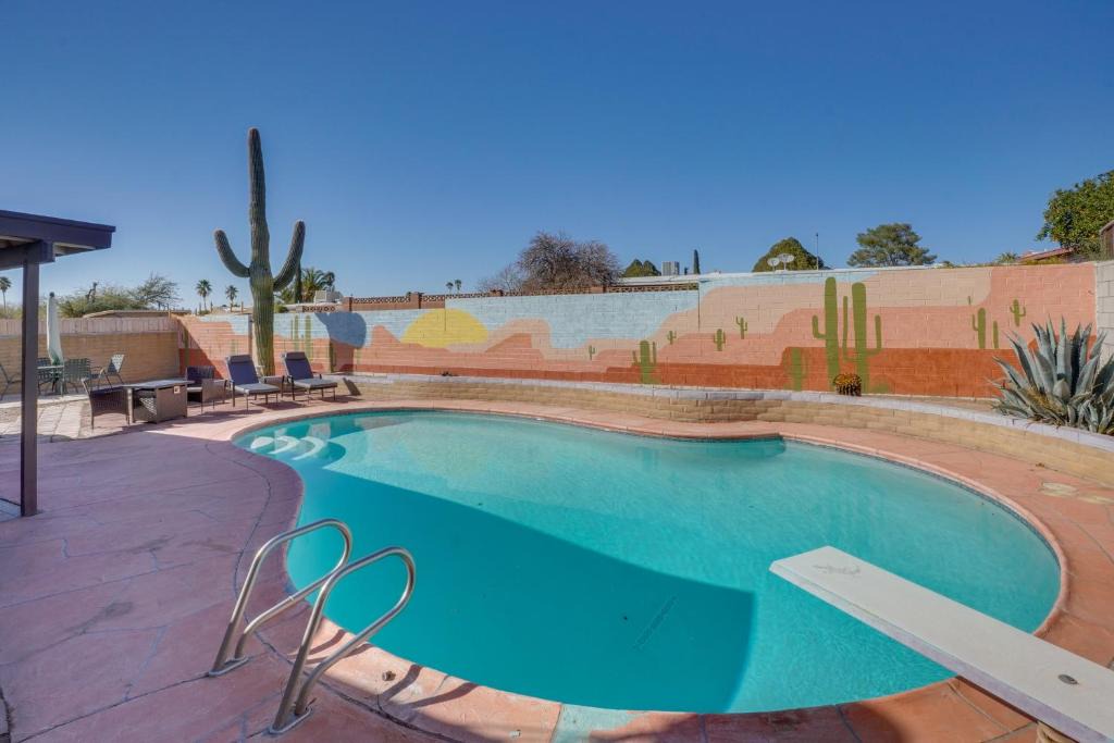 Hearthstone Hills House | 5 Mi to Saguaro National Park: Desert Gem w/Pool!