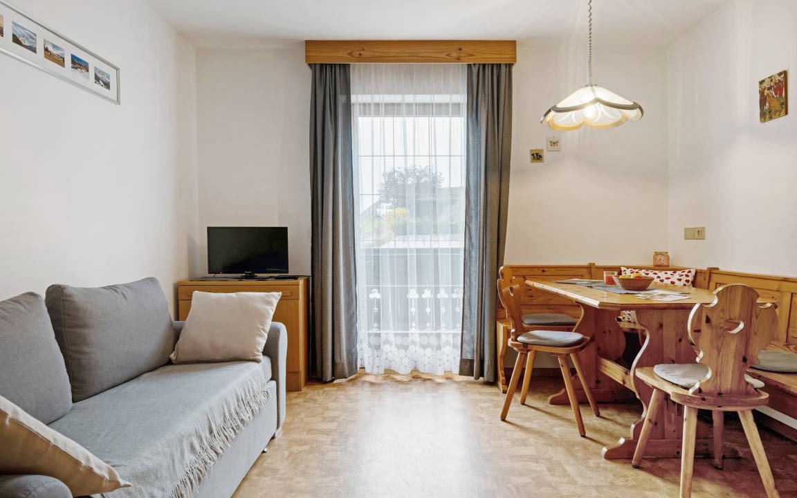Feldthurns Apartment | 50 m² Apartment ∙ 1 bedroom ∙ 3 guests