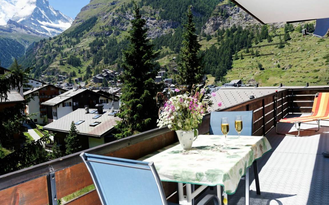 Zermatt Apartment | 63 m² Apartment ∙ 3 bedrooms ∙ 5 guests