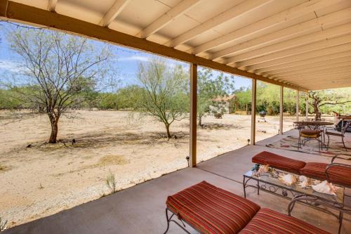 Catalina House | 7 Mi to Catalina State Park: Home w/Mountain View