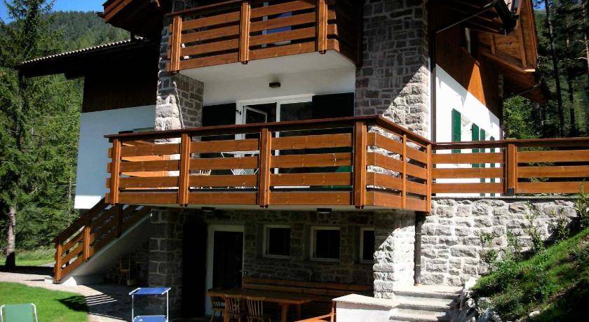 Stava Ski Chalet | 75 m² Chalet ∙ 2 bedrooms ∙ 6 guests
