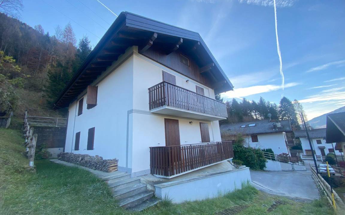 Bocenago Apartment | 77 m² Apartment ∙ 2 bedrooms ∙ 4 guests