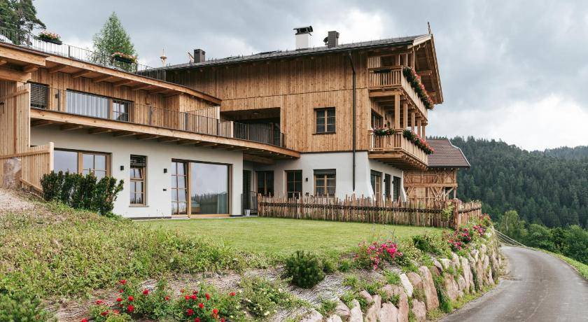 Meltina House | 77 m² Farmhouse ∙ 2 bedrooms ∙ 6 guests