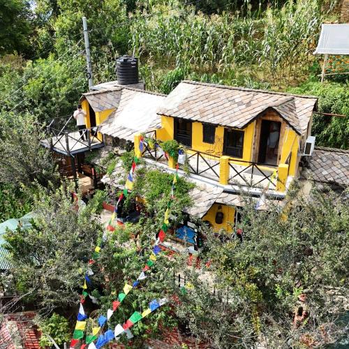 Nagarjun House | 80s House