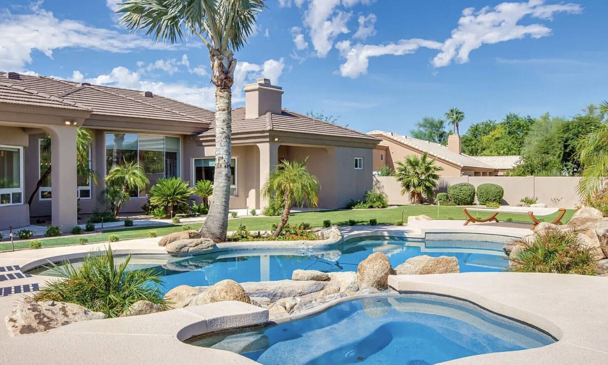 Central Scottsdale House | 9 bd Luxury Oasis, Heated Pool and Spa, Pickle Ball!