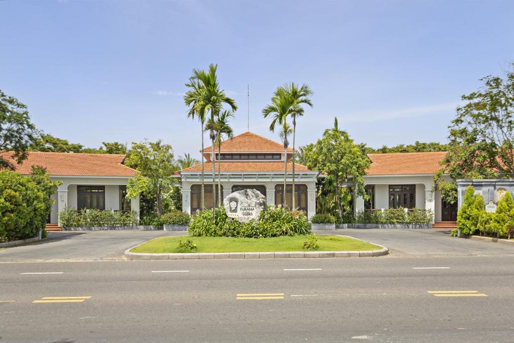 Ngu Hanh Son Villa | Abogo Resort City Center Villa Beach Da Nang