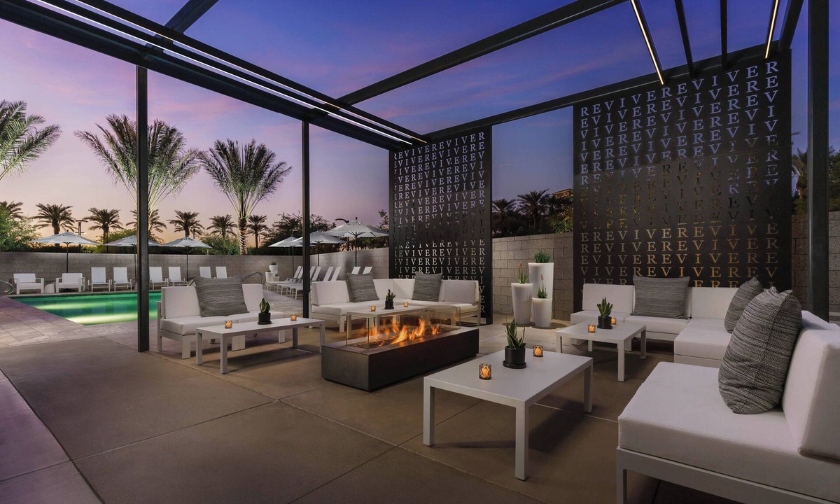 Paradise Valley Village Hotel | AC Hotel by Marriott Scottsdale North