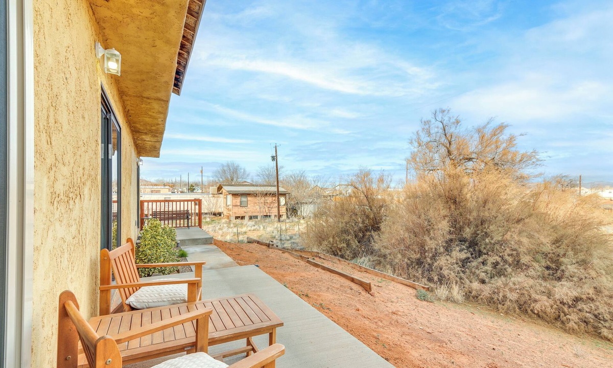 Big Water Apartment | Adventure Base 2 Near Lake Powell