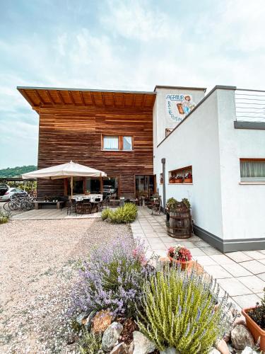 Caldonazzo House | AGRITURISMO DAL PEROTIN