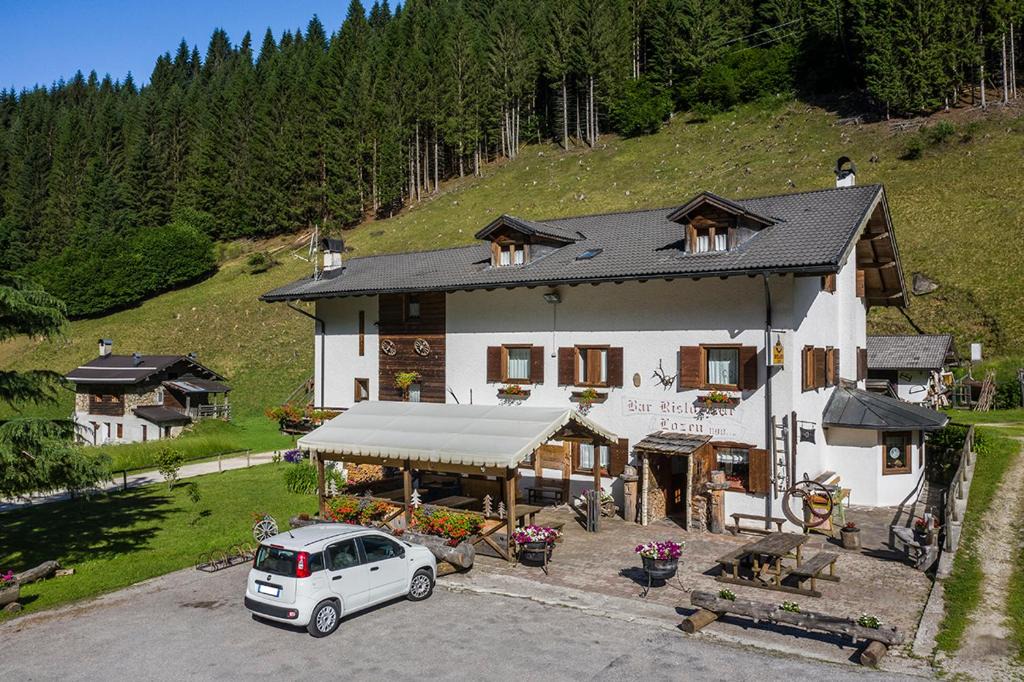 Mezzano Bed & Breakfast | Albergo Lozen