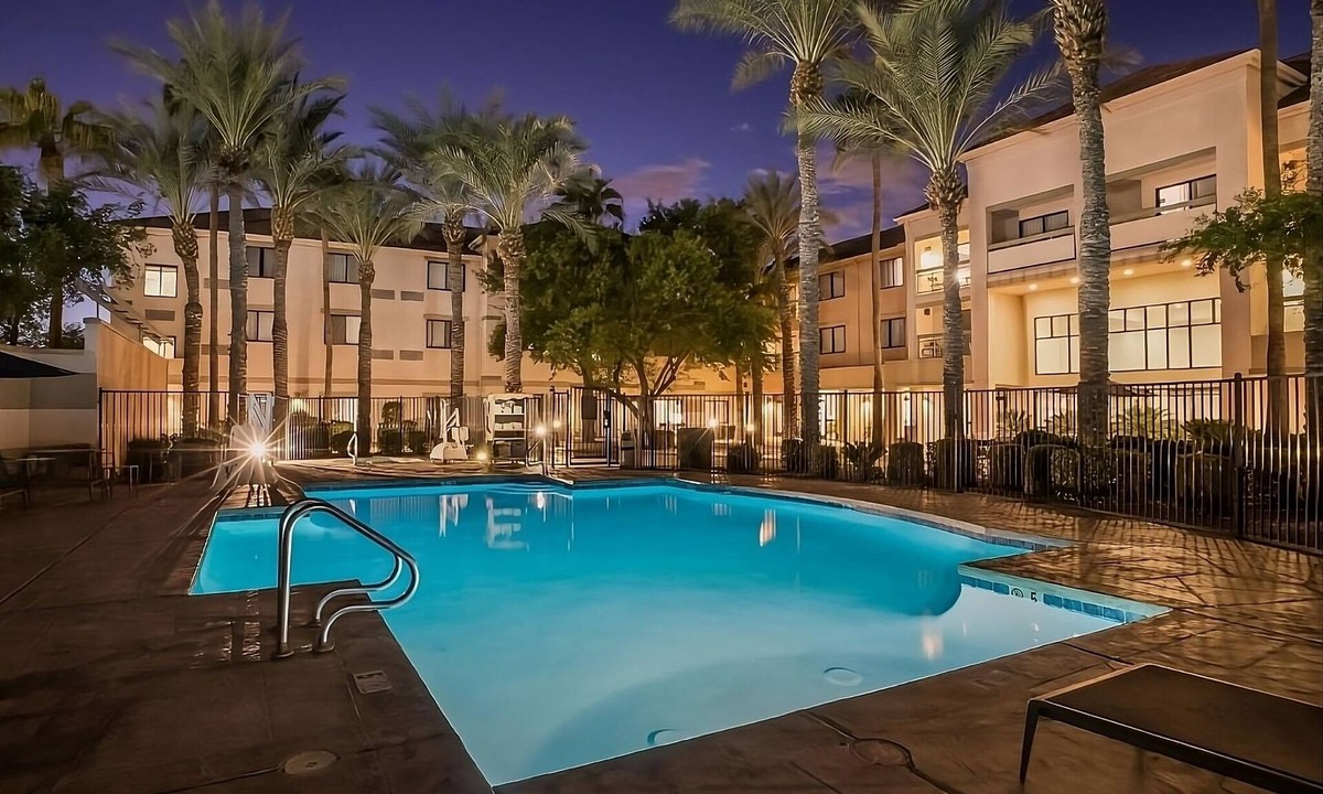 Chandler Apartment | Always a Great Idea To Unwind! Spacious 1BR Unit! Outdoor Pool, Pets are Allowed