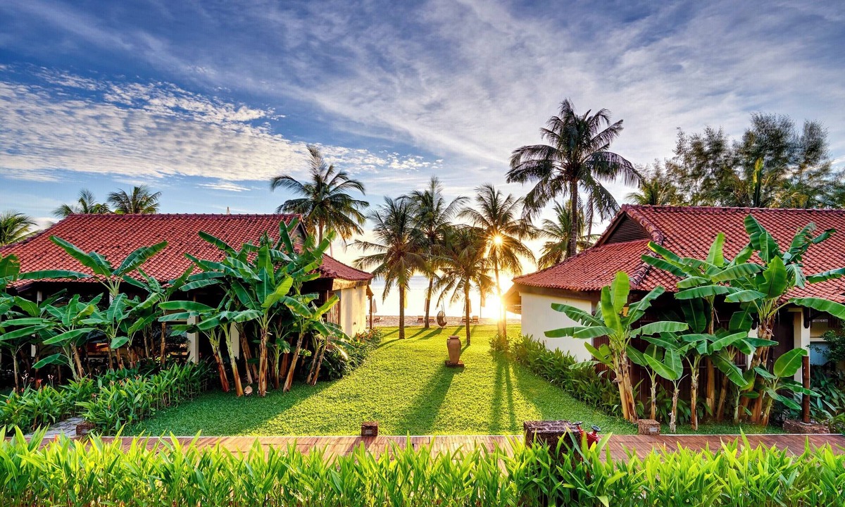 Ong Lang Villa | An exclusive and private boutique villa on the beach