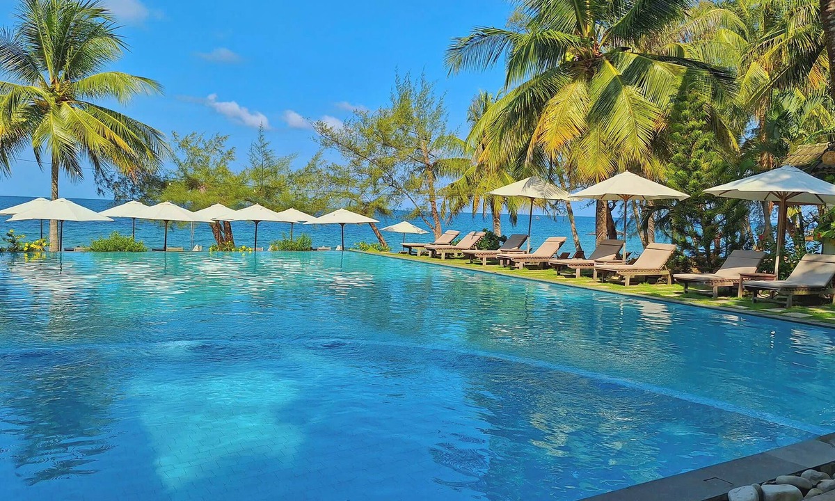 Ong Lang Hotel | Ancarine Beach Resort
