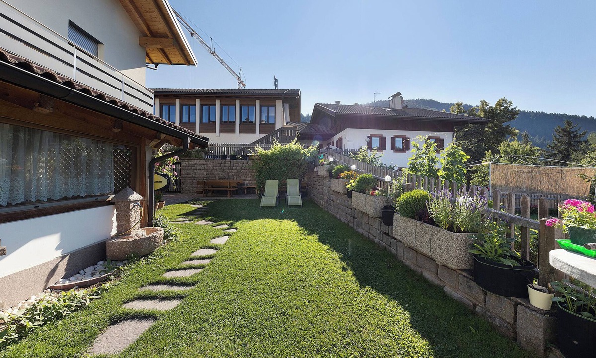 Cornedo All'isarco Apartment | 'Apartment Panorama' with Mountain View, Garden & Wi-Fi