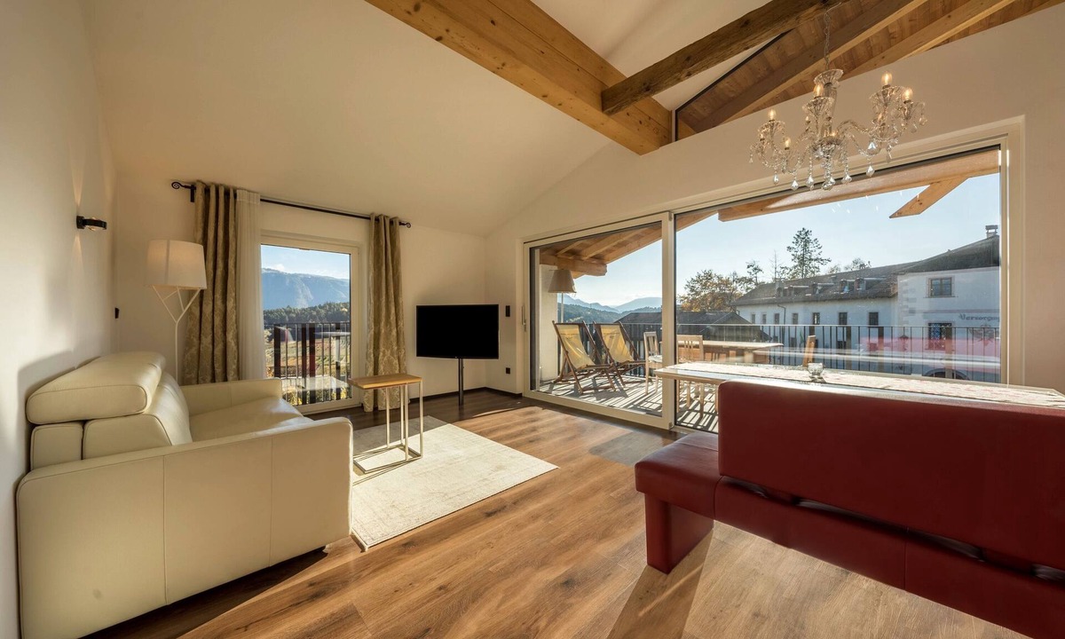 Tesimo Apartment | Apartment "Berg und Tal - Schlosserhaus 31" with Balcony and Mountain View