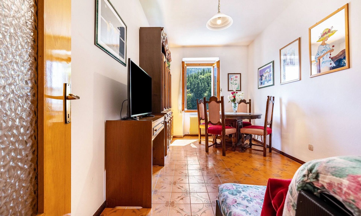 Sella Giudicarie Apartment | Apartment 'Casa Nel Borgo Rose' with Mountain View and Shared Garden