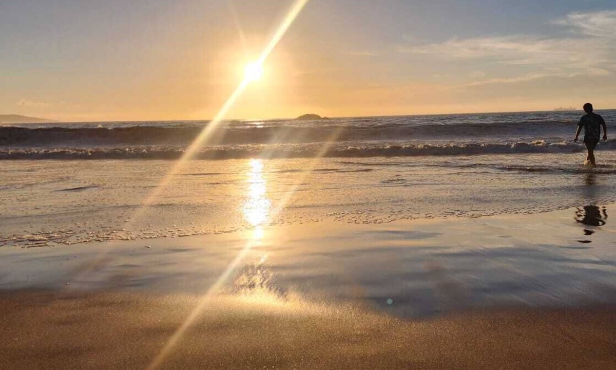 Renaca Apartment | Apartment close to the beach, restaurant and beautiful sunsets.