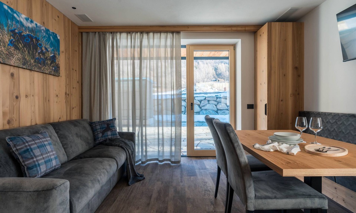 Cavedago Apartment | Apartment 'Genzianella' with Mountain View, Wi-Fi and Air Conditioning
