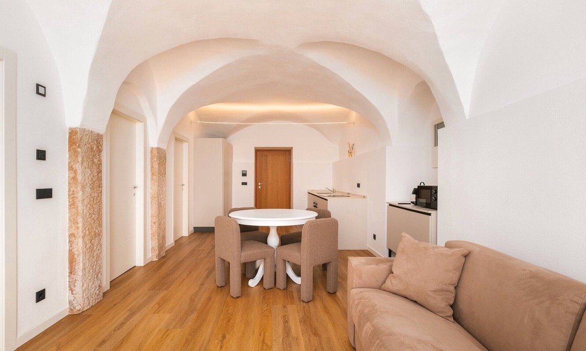 Laives Apartment | Apartment 'Maso Renner 1' with Mountain View, Wi-Fi and Air Conditioning