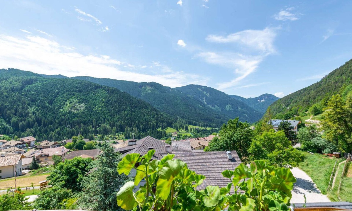 Trodena Apartment | Apartment 'Melcherhof Schwarzhorn' with Mountain View, Shared Garden and Wi-Fi