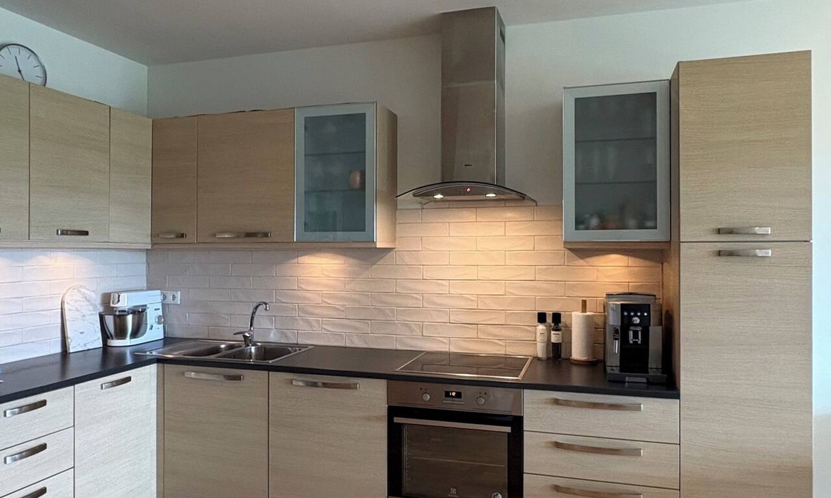 Kopavogur Apartment | Apartment - quiet, cozy & work friendly! 🖥️