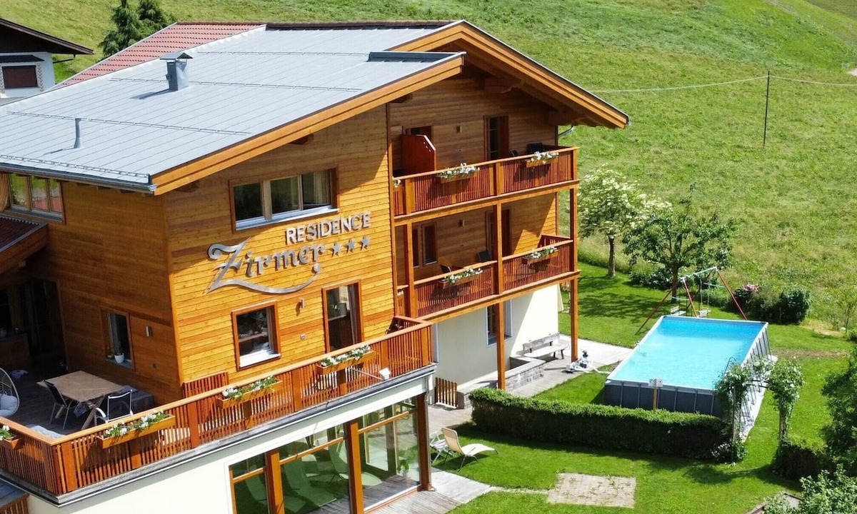 Kastelruth Apartment | Apartment 'Residence Zirmer Feuer' with Shared Pool, Shared Garden and Wi-Fi