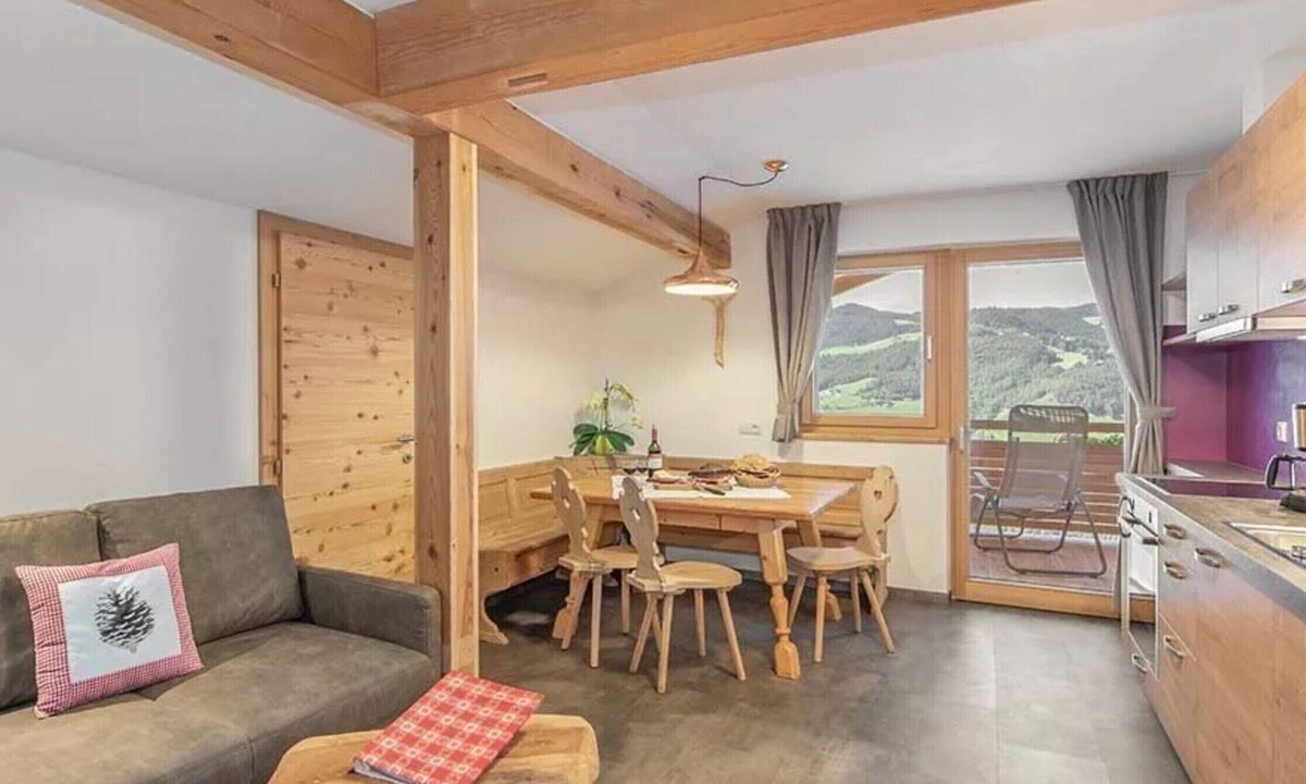 Fie allo Sciliar Apartment | Apartment "Wohnung Stadele Wieserhof" with Mountain View, Shared Garden and Wi-Fi