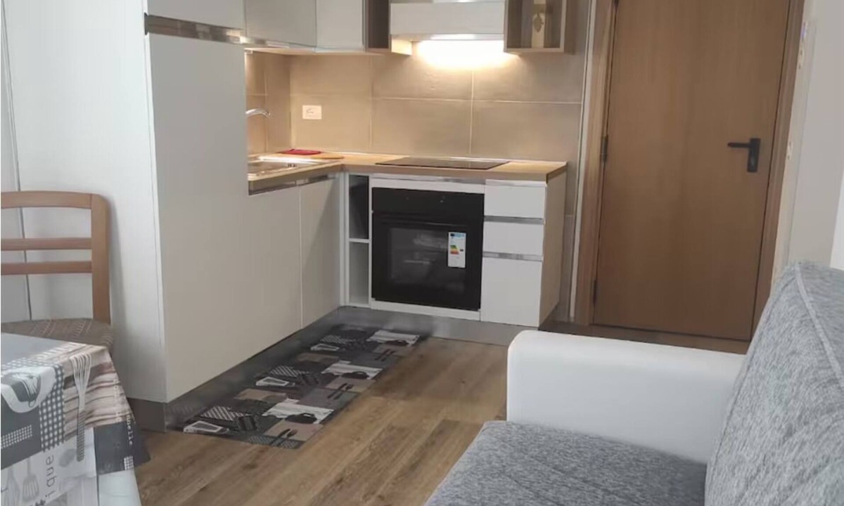 San Sebastiano Apartment | Appartamento centrale - 1 stanza da letto- balcone
