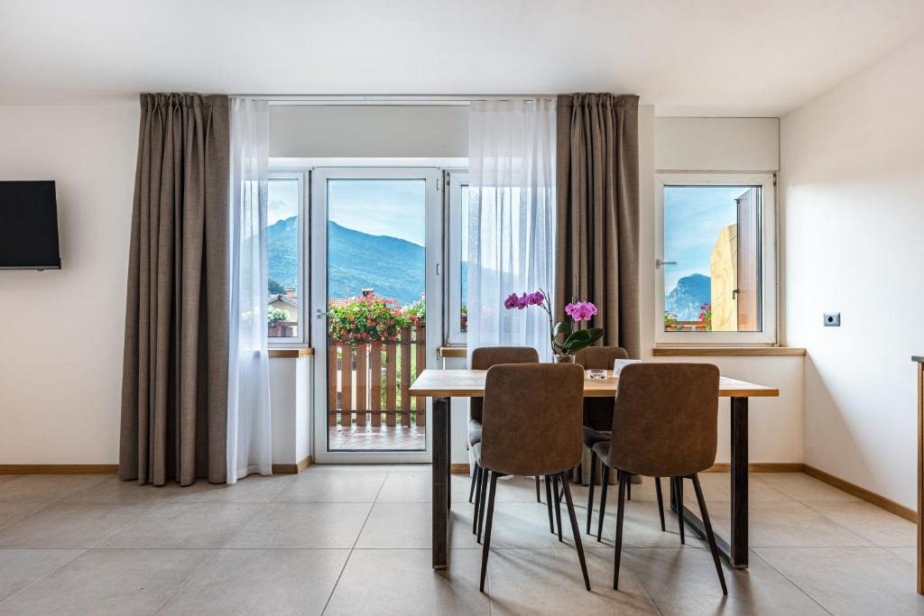 San Lorenzo in Banale Apartment | Appartamento Cima Brenta
