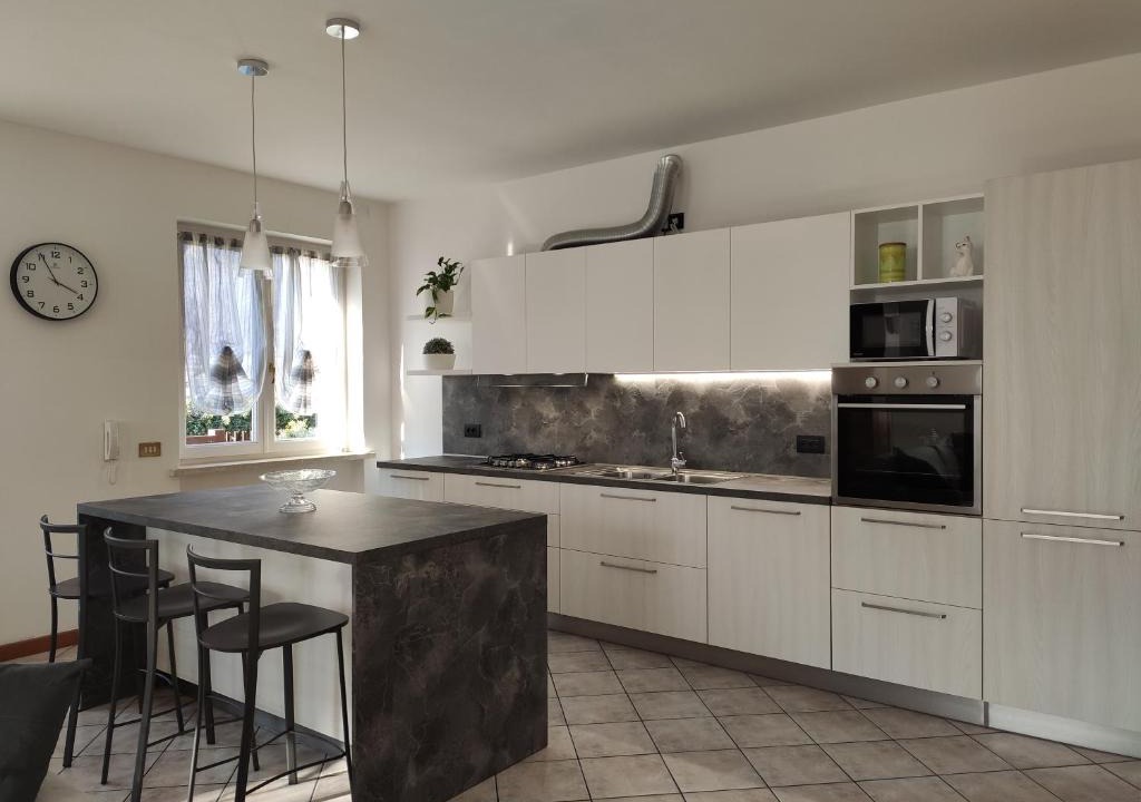 Avio Apartment | Appartamento nel verde circondato dalle montagne