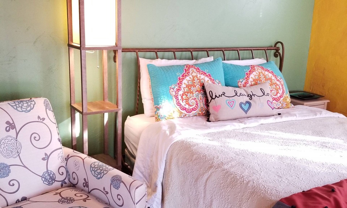 Mountain 1st Avenue Apartment | Arizona Hideaway, near the U of A